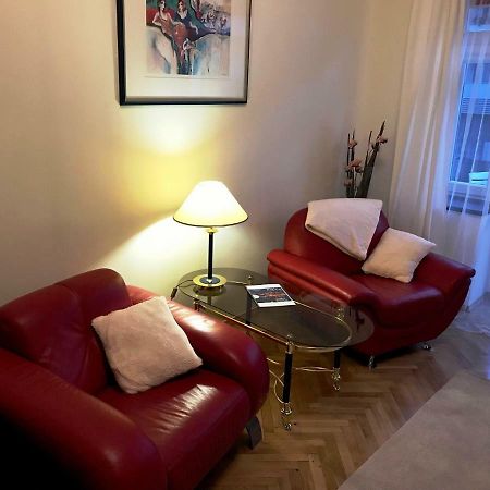 Apartament "Cleopatra 5" Przy Rynku Z Parkingiem, Faktury Vat Lägenhet Kielce Exteriör bild