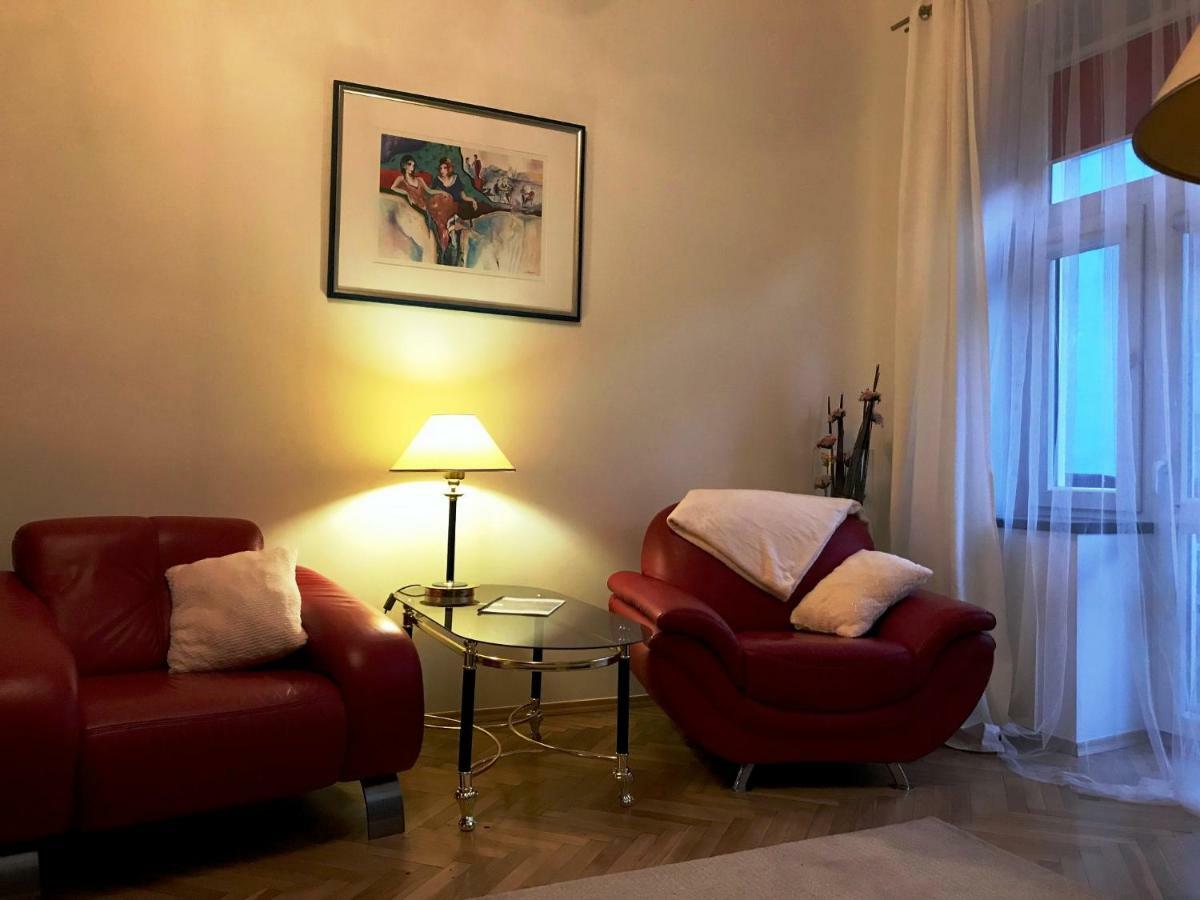 Apartament "Cleopatra 5" Przy Rynku Z Parkingiem, Faktury Vat Lägenhet Kielce Exteriör bild