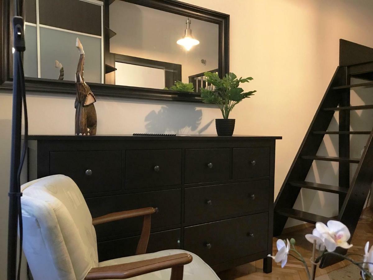Apartament "Cleopatra 5" Przy Rynku Z Parkingiem, Faktury Vat Lägenhet Kielce Exteriör bild